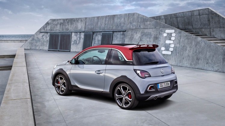 Opel heeft de Adam Rocks S 1.4 Turbo met 150 pk als primeur op de AutoRAI 2015.