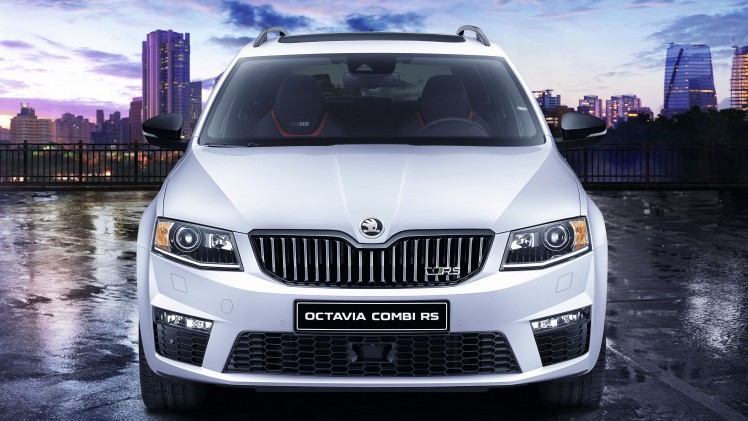 Skoda presenteert de Superb Sportline Business en de Skoda Octavia RS 230 komt nu ook naar Nederland.