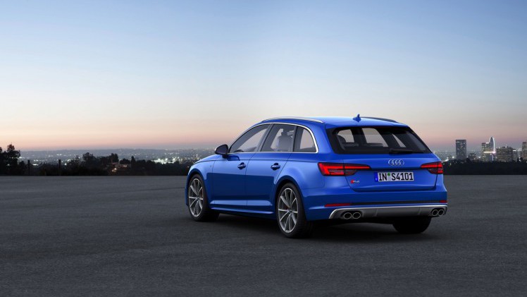 Audi S4 Avant en Mercedes-AMG C43 4Matic Coup zijn sportieve concurrenten met 3.0 liter turbomotor. De nieuwe 43-modellen vervangen bij Mercedes de 450 AMG Sport modellen.