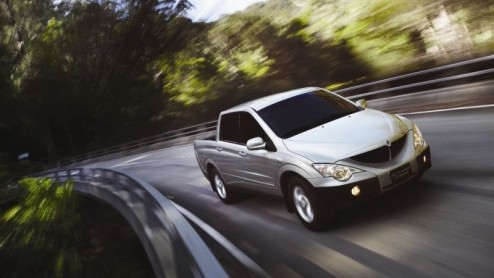 Een modelvariant die het niet zo goed doet in Europa is de pickup. Best raar eigenlijk, in Amerika voert al jarenlang de Ford F150 de verkooplijsten aan. Toch durft SsangYong het aan om een pickup in 