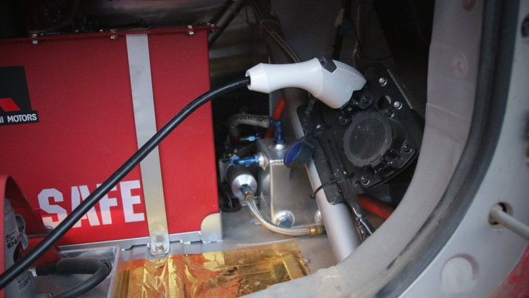 De Mitsubishi Outlander PHEV Racer nam deel aan Baja Portalegre 500 om te bewijzen dat plug-in hybride techniek ook onder zware omstandigheden zijn dienst bewijst.