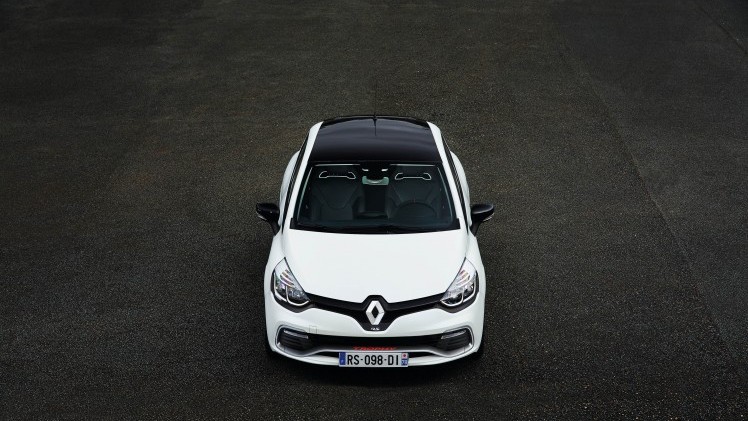 De Renault Clio R.S. 220 EDC Trophy maakte onlangs zijn debuut op de AutoRai. Nu is er ook een prijs: 31.220 euro.