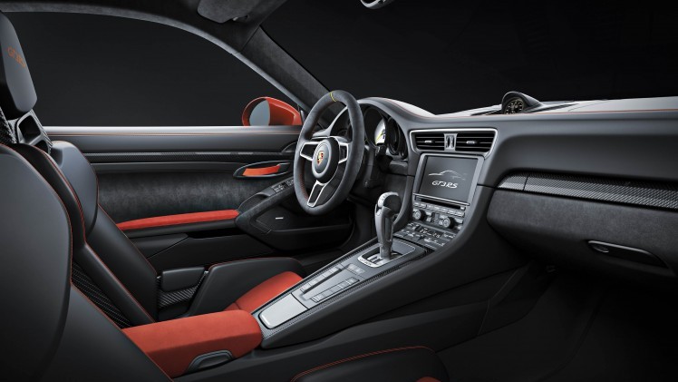 Porsche 911 GT3 RS is de meest pure sportauto voor dagelijks gebruik van Porsche, met 500 pk en veel racy details.