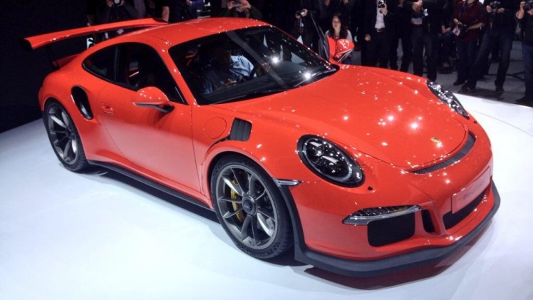 Porsche 911 GT3 RS is de meest pure sportauto voor dagelijks gebruik van Porsche, met 500 pk en veel racy details.