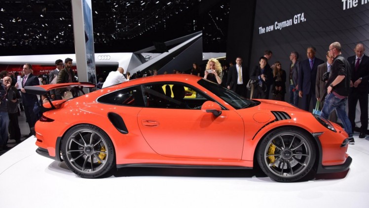 Porsche 911 GT3 RS is de meest pure sportauto voor dagelijks gebruik van Porsche, met 500 pk en veel racy details.