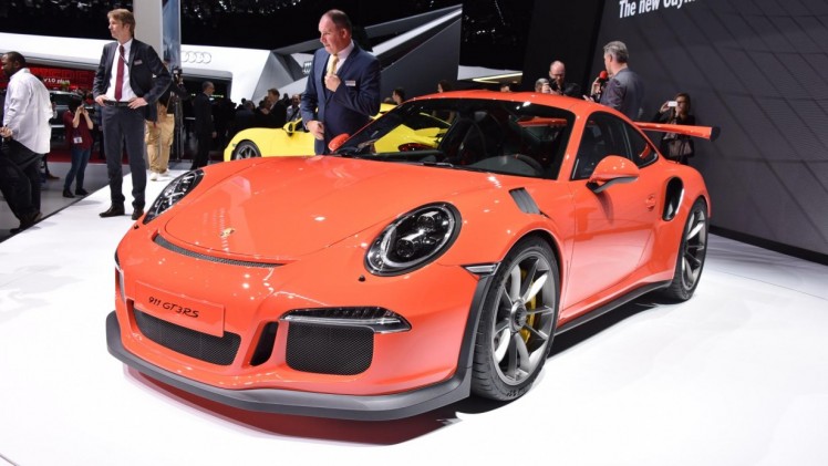 Porsche 911 GT3 RS is de meest pure sportauto voor dagelijks gebruik van Porsche, met 500 pk en veel racy details.
