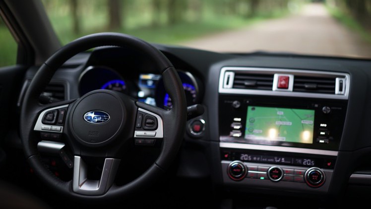 Autotest Subaru Outback 2015; Inmiddels zijn we aanbeland bij de vijfde generatie van de auto. Het recept bleef al die jaren hetzelfde, maar de nieuwe overtuigt behoorlijk.