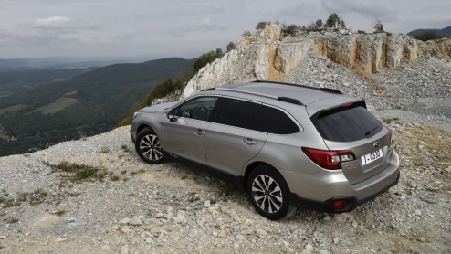 Prijzen en uitvoeringen nieuwe Subaru Outback bekendgemaakt. De Outback is er in februari 2015 vanaf 38.995 euro.