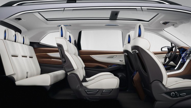 Subaru presenteert een nieuwe conceptversie van de aanstaande zevenzits SUV. Nu staat de auto echter al dichter bij de productieversie en is de definitieve naam bekend: Ascent.