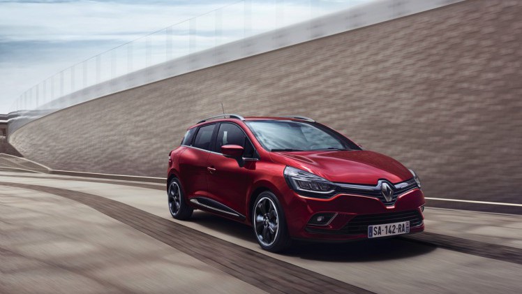 In de zomer van 2016 krijgt de Renault Clio IV een facelift. Bekijk hier de eerste beelden en lees de details.