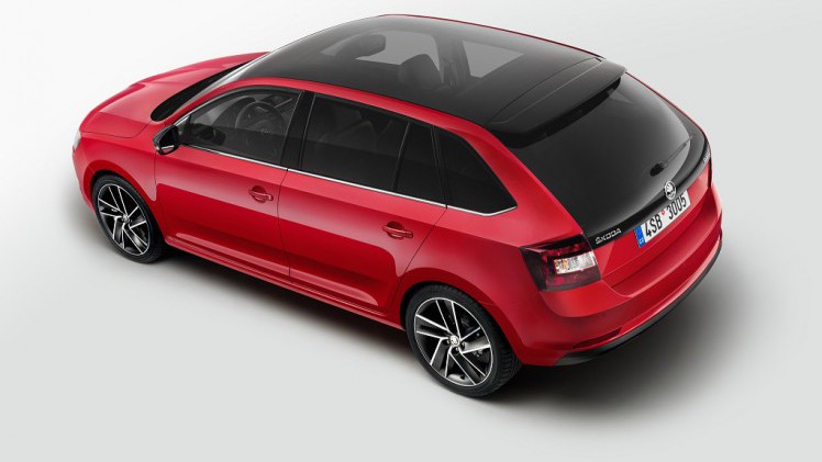 Skoda voorziet de Rapid Spaceback van een subtiele facelift. Naast het uiterlijk, wijzigen ook het interieur, infotainment en motorenaanbod.