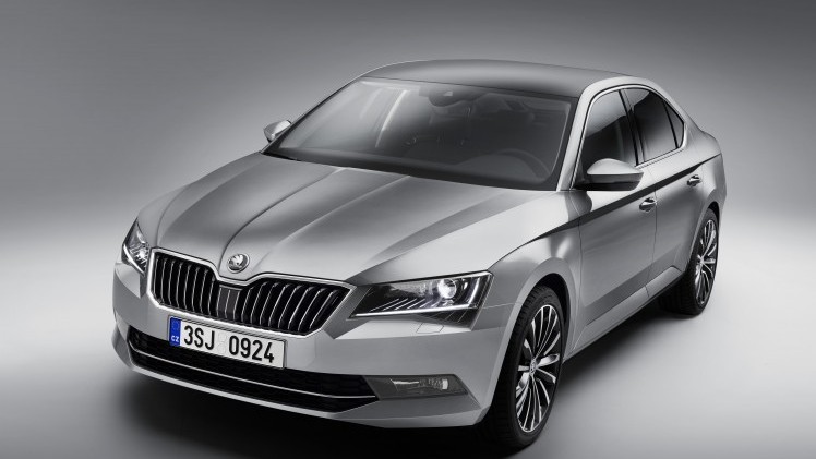 Nieuwe Skoda Superb primeur op AutoRAI. Prijzen vanaf 27.790 euro en vanaf 25 juni bij de Nederlandse dealers.