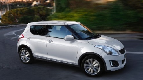 Autotest nieuwe Suzuki Swift facelift met 1.2 VVT DualJet benzinemotor, die de Swift aan een lager brandstofverbruik en 20% bijtelling helpt.