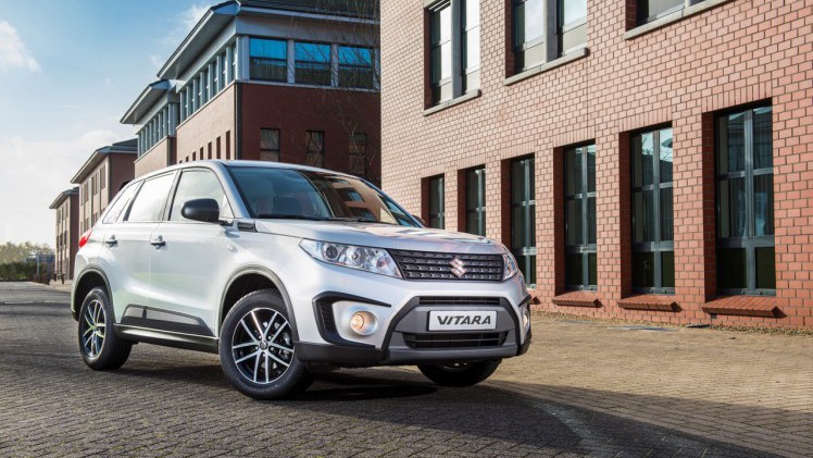 Suzuki Vitara tijdelijk met accessoirepakket als Vitara Style naar de dealer.