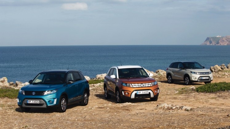 Autotest Suzuki Vitara, de compacte SUV die met een stoer uiterlijk en zuinige 1.6 benzine en 1.6 liter diesels zich midden in het strijdveld begeeft.