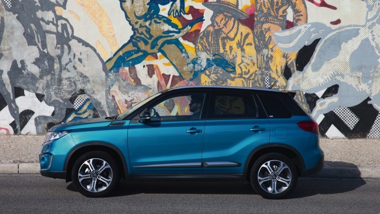 Autotest Suzuki Vitara, de compacte SUV die met een stoer uiterlijk en zuinige 1.6 benzine en 1.6 liter diesels zich midden in het strijdveld begeeft.
