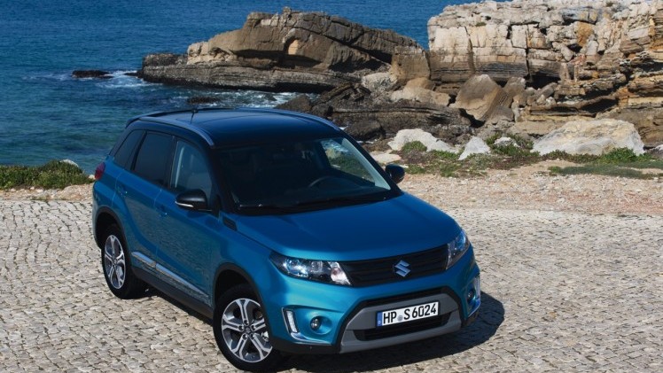 Autotest Suzuki Vitara, de compacte SUV die met een stoer uiterlijk en zuinige 1.6 benzine en 1.6 liter diesels zich midden in het strijdveld begeeft.