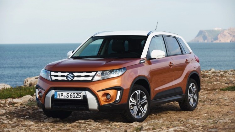 Autotest Suzuki Vitara, de compacte SUV die met een stoer uiterlijk en zuinige 1.6 benzine en 1.6 liter diesels zich midden in het strijdveld begeeft.