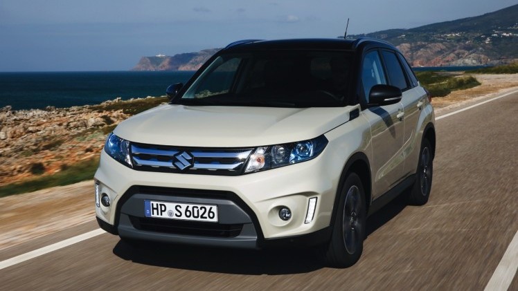 Autotest Suzuki Vitara, de compacte SUV die met een stoer uiterlijk en zuinige 1.6 benzine en 1.6 liter diesels zich midden in het strijdveld begeeft.