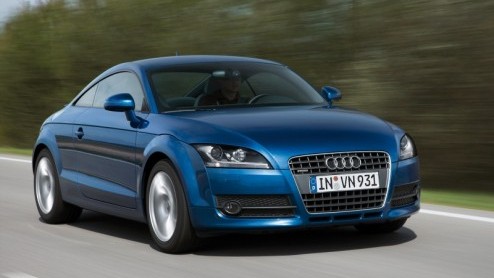 Het leveringsprogramma van de TT wordt  zoals eerder aangekondigd- uitgebreid met de Audi TTS en Audi TT TDI. Een extra opgepepte tweeliter turbomotor en een nieuwe common rail tweeliter turbodiesel