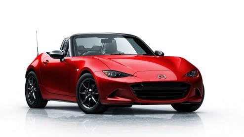 Dit is hem dan, de vierde generatie MX-5. Tijdens een nachtelijk evenement in Barcelona trok Mazda eindelijk het doek van de nieuwe roadster.
