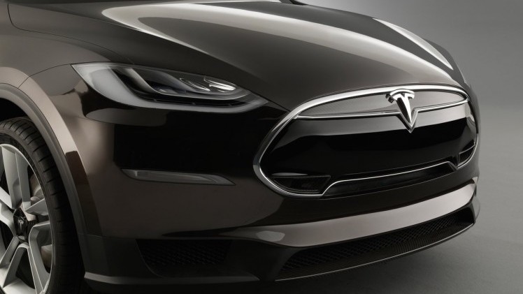 Tesla Model III moet als sedan en crossover op de markt komen. In 2020 verwacht het merk meer dan een miljoen auto's op de weg te hebben.