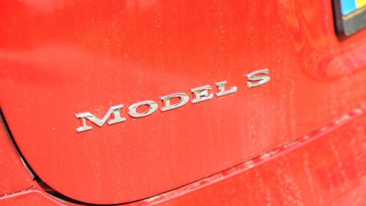 Tesla heeft de Model S de afgelopen jaren constant een upgrade gegeven, waardoor rijden met de nieuwste uitvoering weer een andere sensatie is, zeker als P100D Ludicrous.
