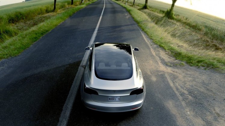Tesla zal de beta-testfase van de Model 3 overslaan en nog deze week overgaan op productie. Is het overslaan van die testfase wel zon goed idee?