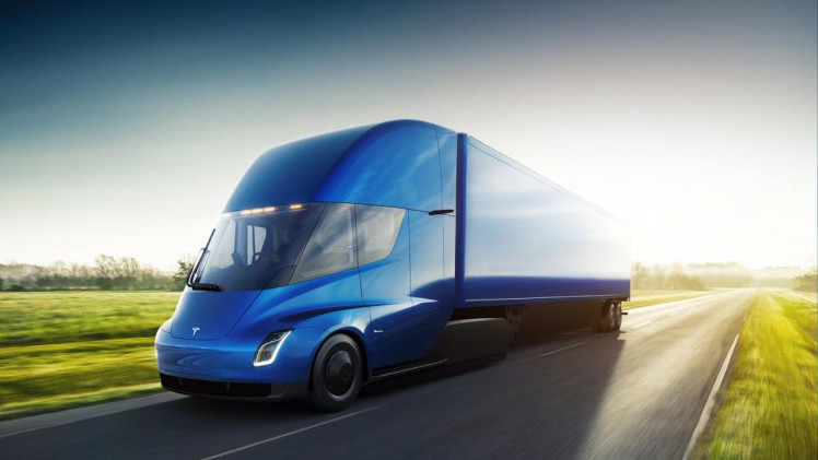 Tesla heeft eindelijk zijn elektrische vrachtwagen laten zien.