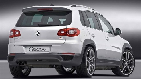 We kunnen de Volkswagen Tiguan geen saaie midi-SUV noemen, maar zeker is wel dat de Caractere bodykit voor deze Duitser er ineens een heel andere verschijning van maakt.