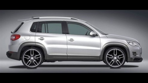 We kunnen de Volkswagen Tiguan geen saaie midi-SUV noemen, maar zeker is wel dat de Caractere bodykit voor deze Duitser er ineens een heel andere verschijning van maakt.
