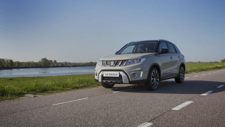 Suzuki introduceert Vitara Limited Edition met extra luxe interieur en een sportievere, stoerdere uitstraling.