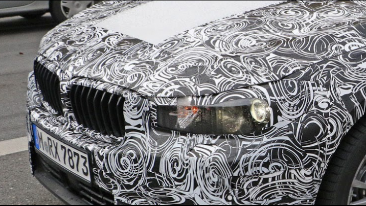 Uit spionagefoto's blijkt dat BMW ook een opvolger voor de BMW 5 Serie GT in petto heeft. De nieuwe generatie verschijnt in 2017 op de markt.