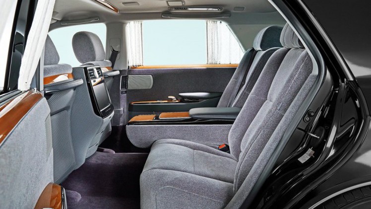 De Toyota Century mag dan het absolute topmodel zijn van het merk, het is waarschijnlijk ook de meest conservatieve auto die tot voor kort nieuw te koop was. Nu is er eindelijk een volledig nieuwe.