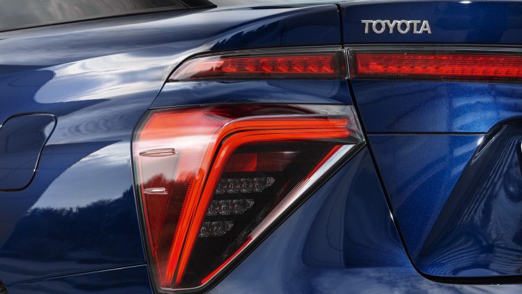 Introductie Toyota Mirai waterstofauto eind 2016 naar Nederland.