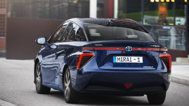Introductie Toyota Mirai waterstofauto eind 2016 naar Nederland.