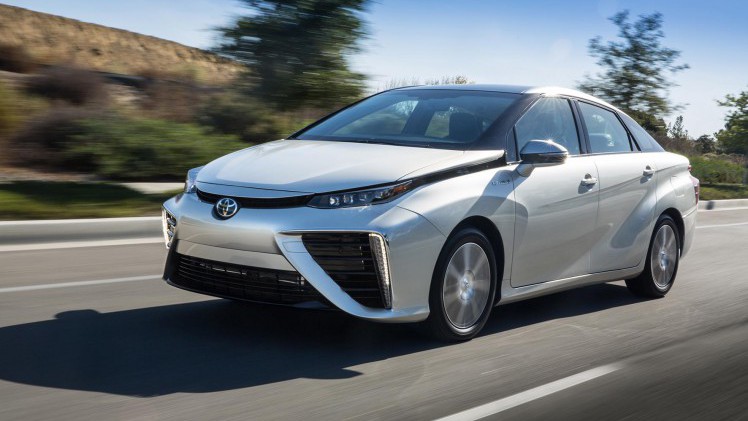 Toyota Mirai waterstofauto naar Europa voor Engeland, Denemarken, Belgie en Duitsland.