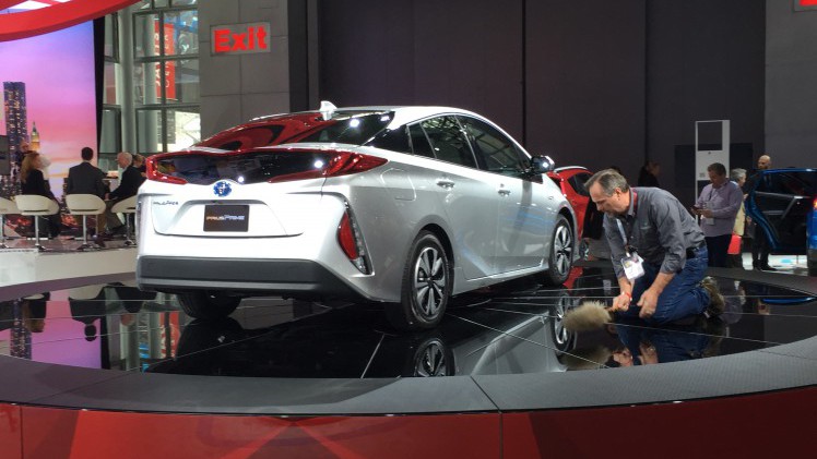 Na de introductie van de nieuwe Toyota Prius komt het merk op de New York Auto Show met de Prius Plug-In Hybrid. De introductie in Nederland vindt eind 2016 plaats.