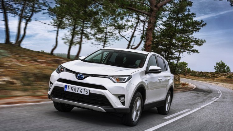 Autotest Toyota RAV4 Hybrid, de hybride SUV van de vernieuwde RAV4 die zuinigheid combineert met bijna 200 pk.
