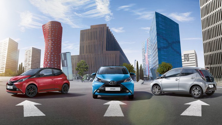 Toyota breidt het Aygo programma uit en lanceert nieuwe uitrustingsvarianten met meer uitrusting tegen een gunstige prijs.