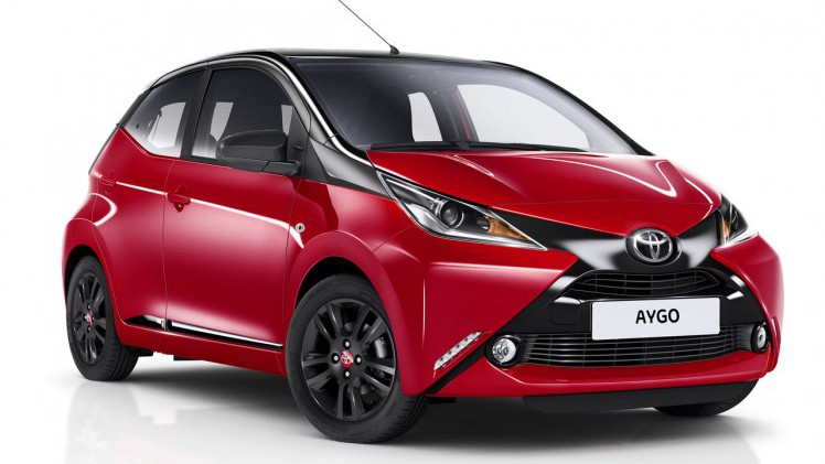 Toyota breidt het Aygo programma uit en lanceert nieuwe uitrustingsvarianten met meer uitrusting tegen een gunstige prijs.