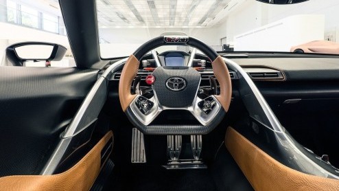 Toyota FT-1 Concept omgetoverd naar Graphite exterieur.