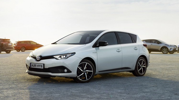 Toyota biedt op dit moment de hybride modellen zonder meerprijs, zowel de Auris, Yaris als C-HR.