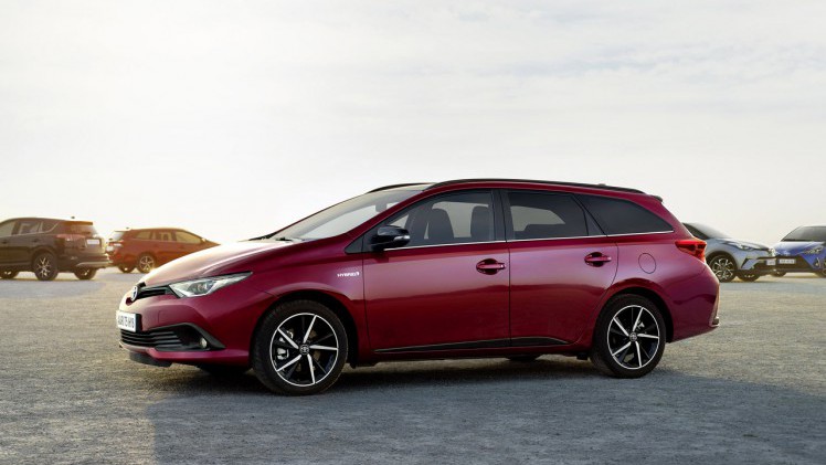 Toyota biedt op dit moment de hybride modellen zonder meerprijs, zowel de Auris, Yaris als C-HR.