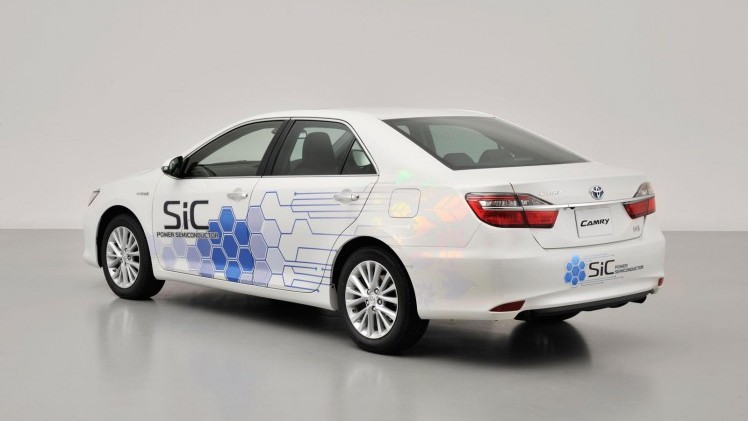Nieuw type halfgeleider voor hybride aandrijflijn Toyota is onderdeel van experiment in Japan.