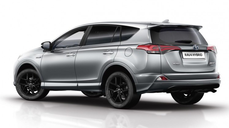 Toyota levert de RAV4 tijdelijk als Black Edition.