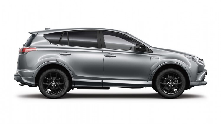 Toyota levert de RAV4 tijdelijk als Black Edition.