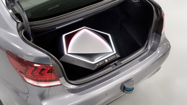 Toyota presenteert in Las Vegas de volgende generatie autonoom rijdend testvoertuig op basis van een Lexus LS600hL
