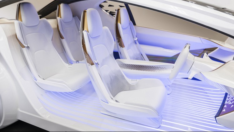 Ook Toyota is aanwezig op de Consumer Electronics Show in Las Vegas. Daar toont het de Concept-i, een autonoom rijdende en futuristische conceptcar die naar je knipoogt.