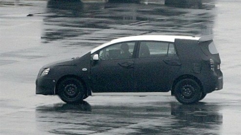Toyota doet op dit moment mee in het MPV-segment met de Verso. Het model loopt al weer bijna een half decennia mee, maar de facelift en naamsverandering van vorig jaar heeft de Verso goed gedaan. De o
